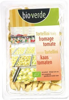 biologische-verse-tortellini-kaas-tomaat