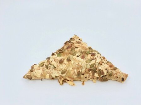 biologisch-kaaspompoenbroodje-driekant